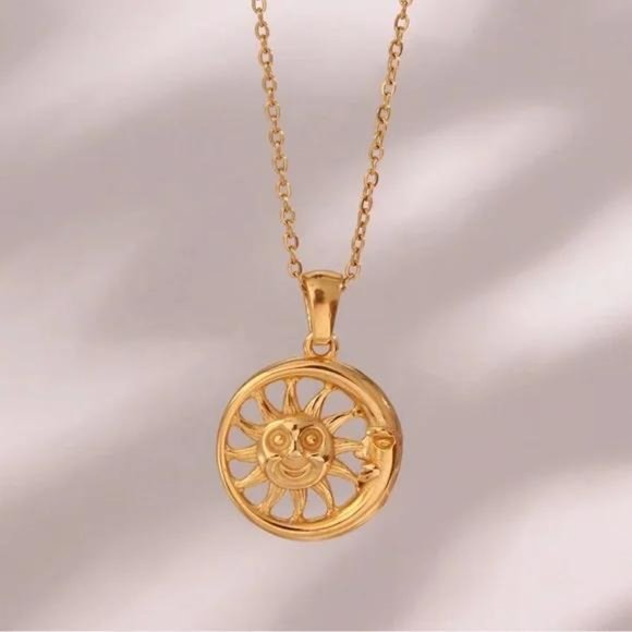 New Sun & Moon 18K Gold Pendant Necklace, NICE NECKLACE, CUTE NECKLACE - Picture 5 of 6